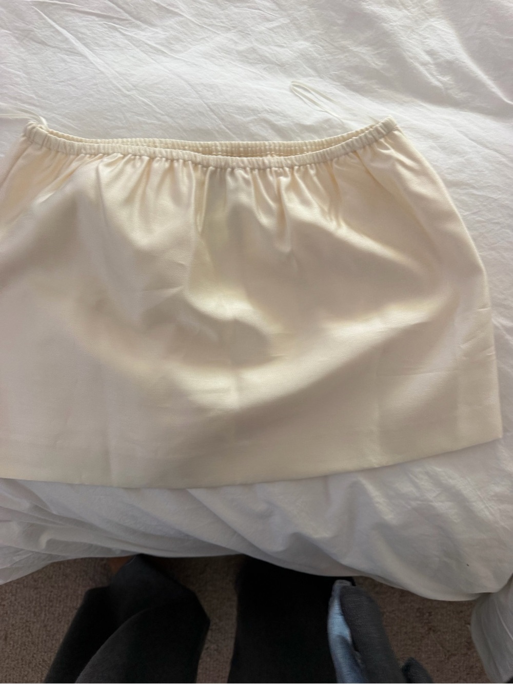 Reformation Cream Elastic-Waist Mini Skirt